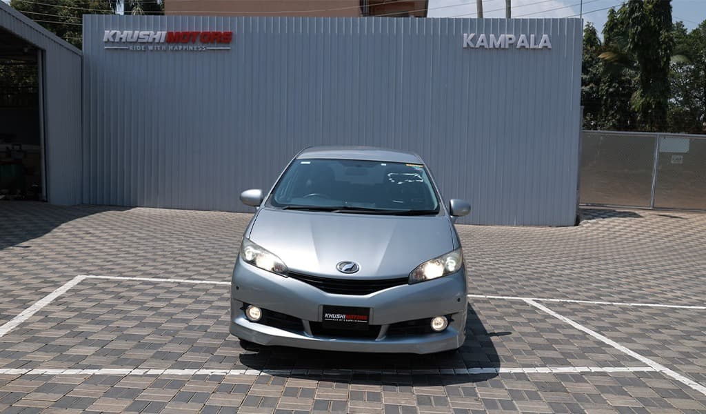 2012 Toyota Wish image-19