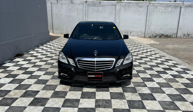 2011 Mercedes-Benz E-Class E550 image-1