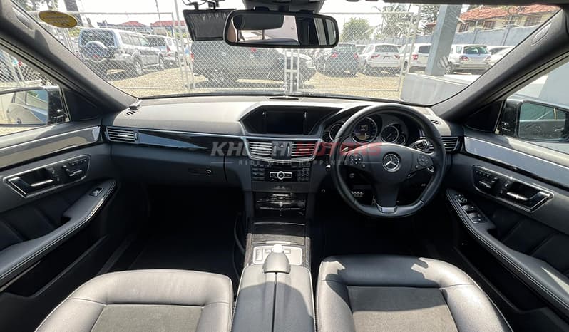 2011 Mercedes-Benz E-Class E550 image-9