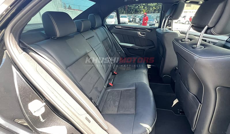 2011 Mercedes-Benz E-Class E550 image-11