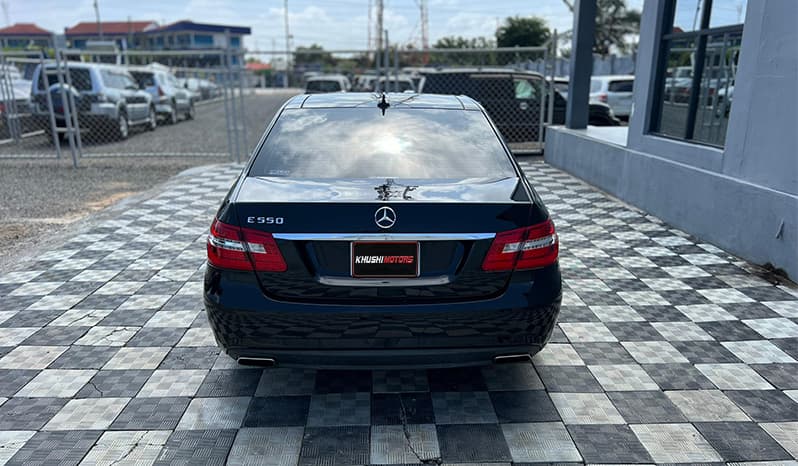 2011 Mercedes-Benz E-Class E550 image-13