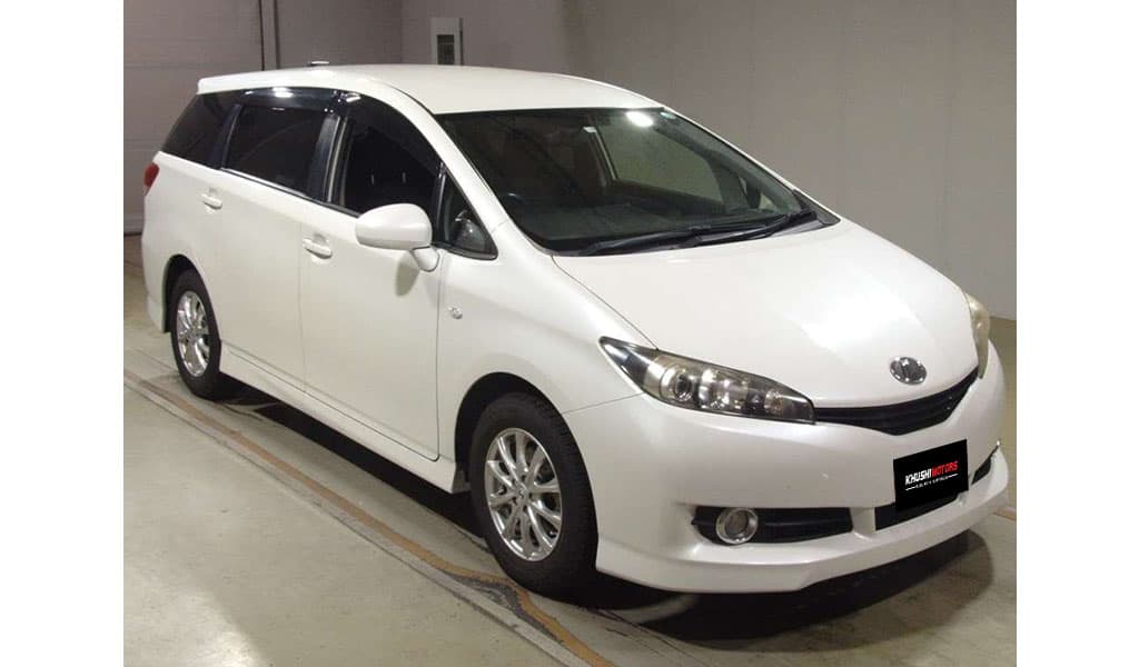 2012 Toyota Wish image-2