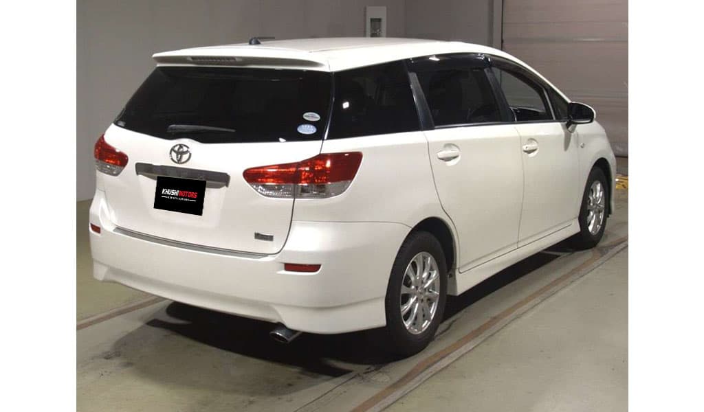 2012 Toyota Wish image-5