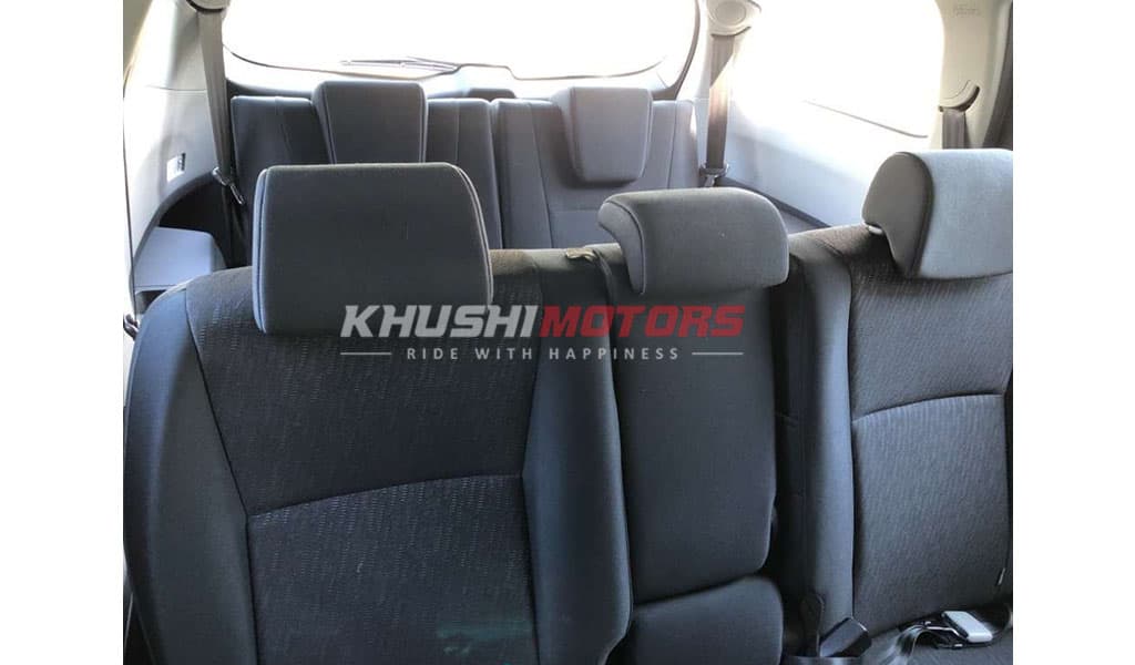 2012 Toyota Wish image-7