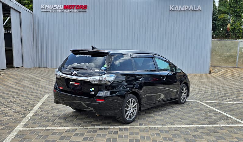 2012 Toyota Wish image-13