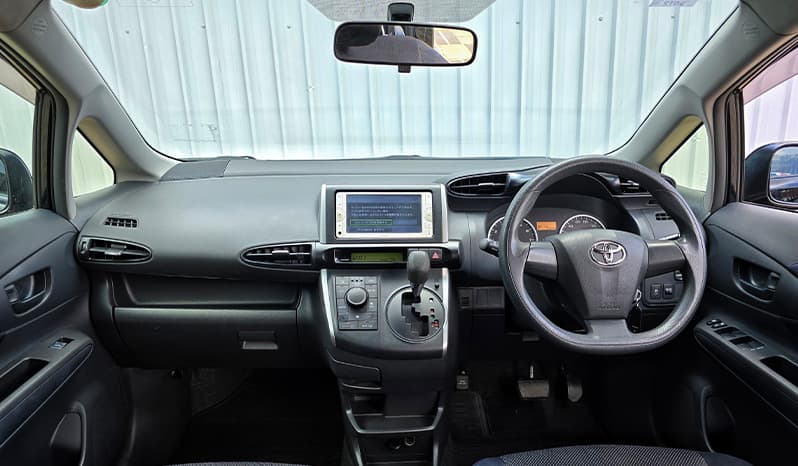 2012 Toyota Wish image-14