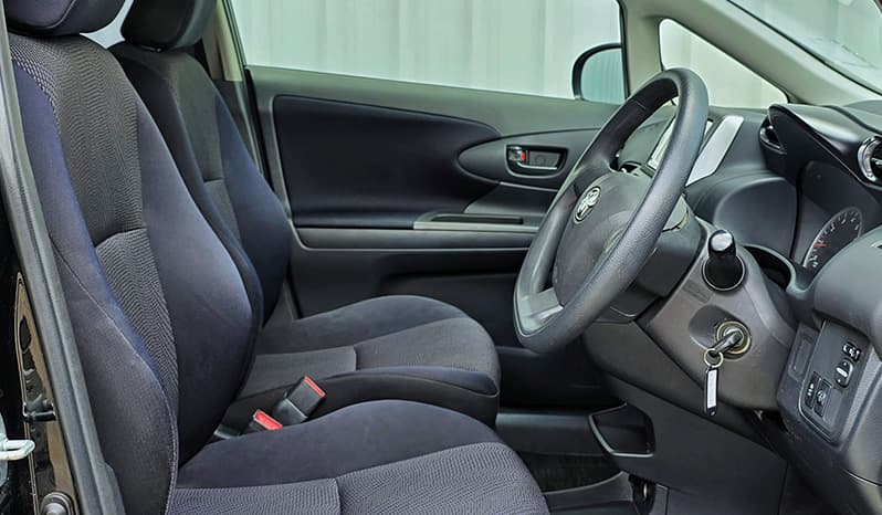 2012 Toyota Wish image-15