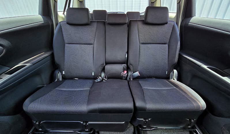 2012 Toyota Wish image-16