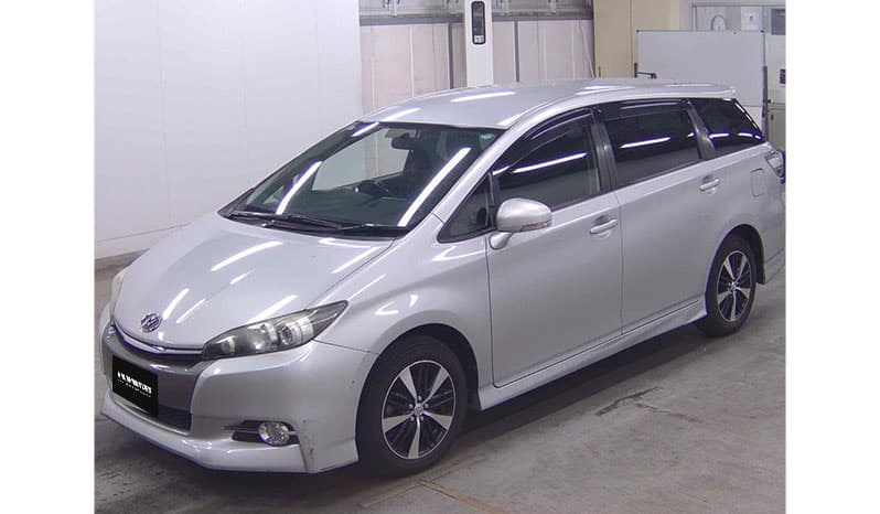 2013 Toyota Wish image-6