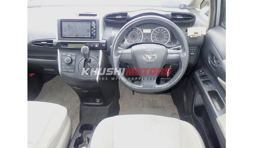 2012 Toyota Wish 1.8X Hid Selection image-3