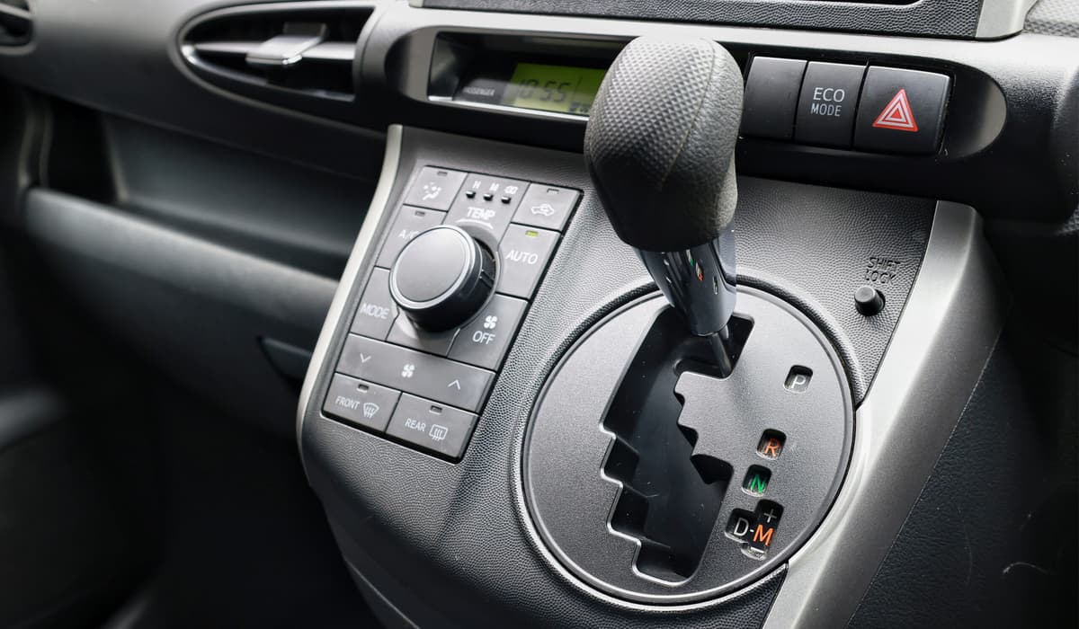 2013 Toyota Wish 1.8X image-15