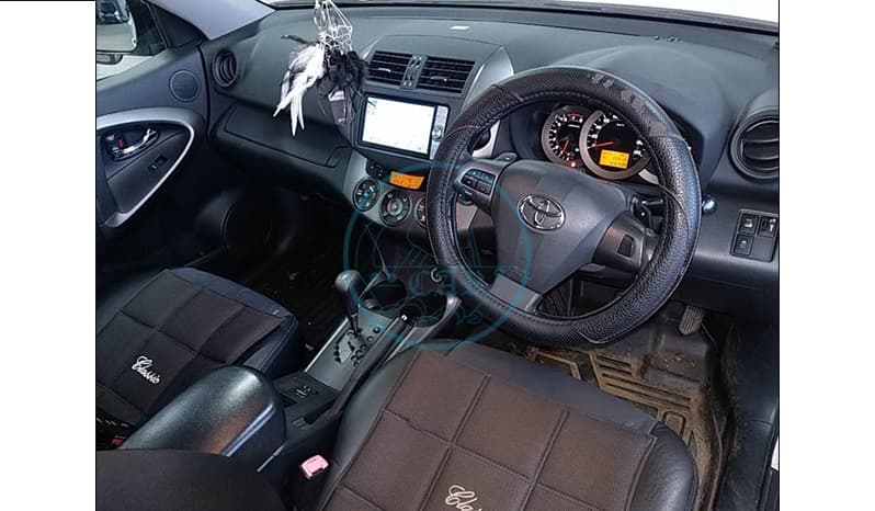 2011 Toyota Vanguard image-2