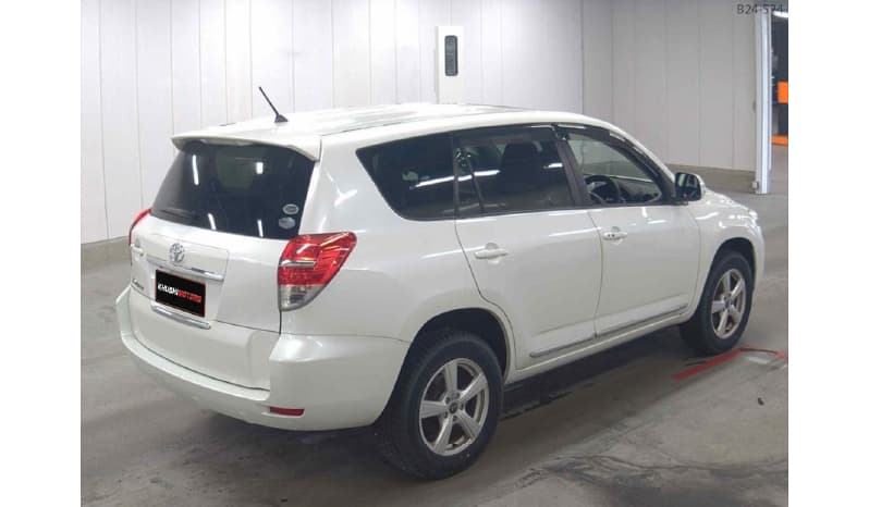 2011 Toyota Vanguard image-9