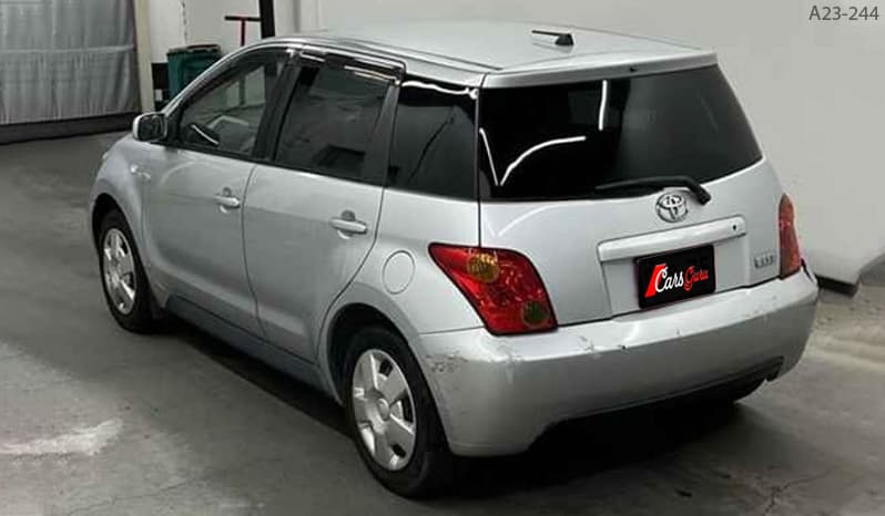 2003 Toyota IST image-2