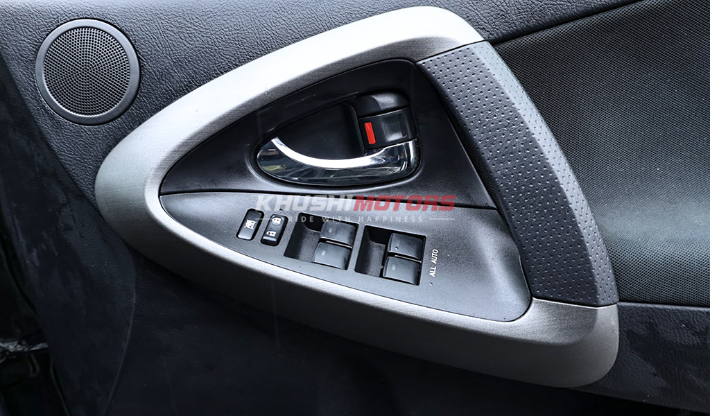 2012 Toyota Vanguard image-16