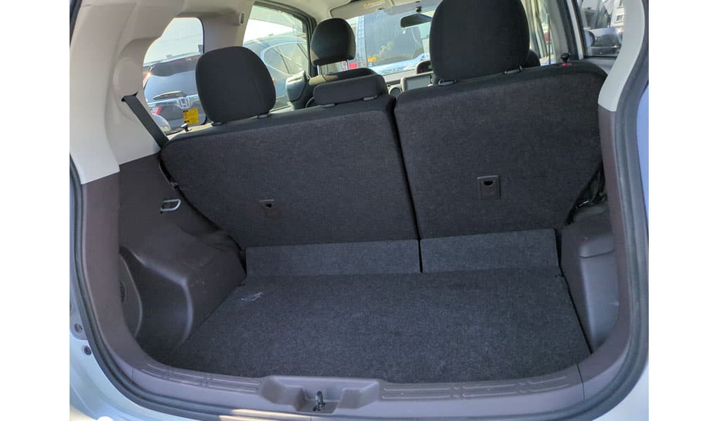 2012 Toyota Spade F image-6