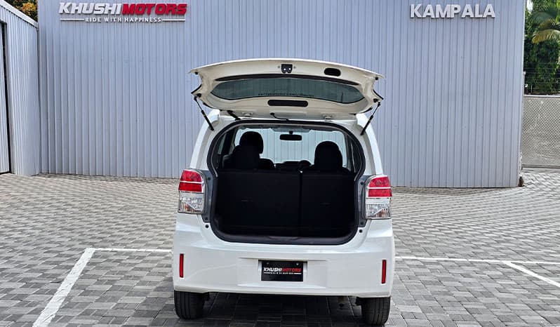 2012 Toyota Spade F image-10