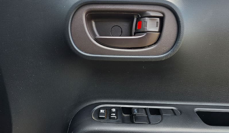 2012 Toyota Spade F image-11