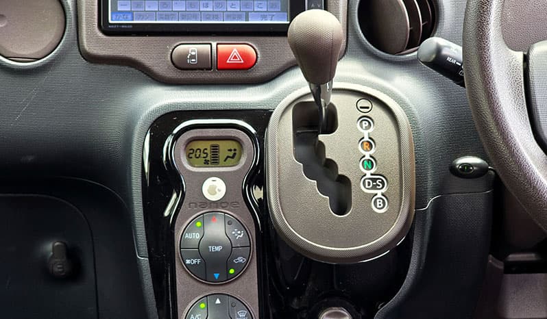 2012 Toyota Spade F image-12