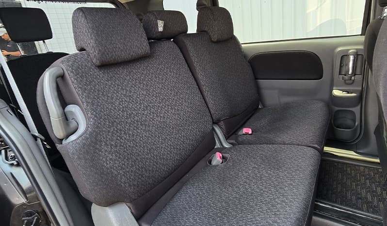 2012 Toyota Sienta image-11