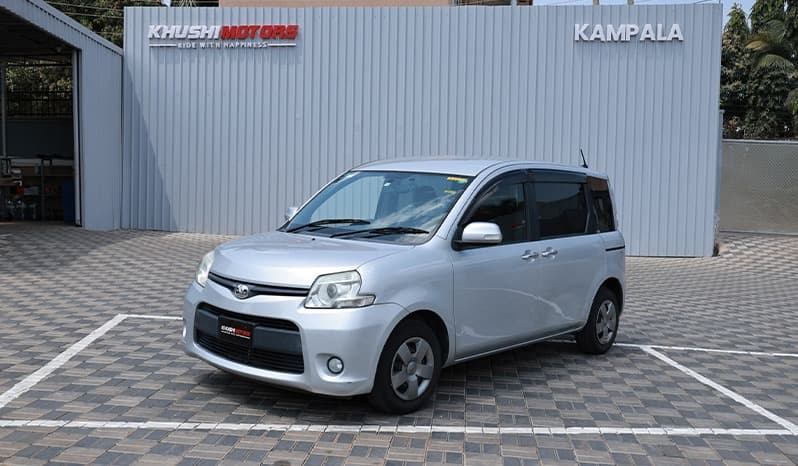 2012 Toyota Sienta image-15