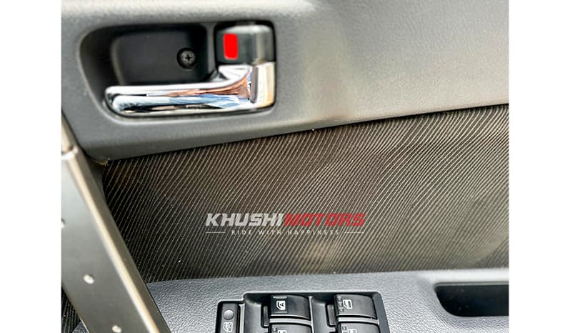 2015 Toyota Rush image-8