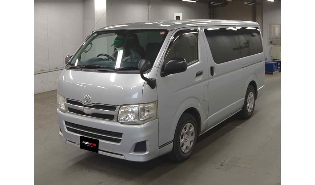 2012 Toyota Regius Van image-2