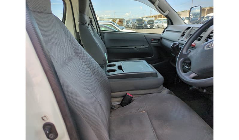 2012 Toyota Regius Van image-6