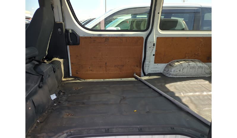 2012 Toyota Regius Van image-8