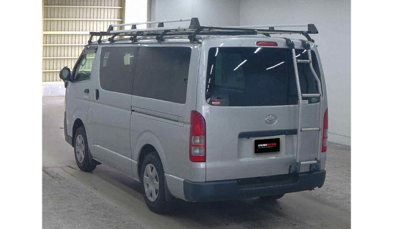 2012 Toyota Regius Van DX image-3