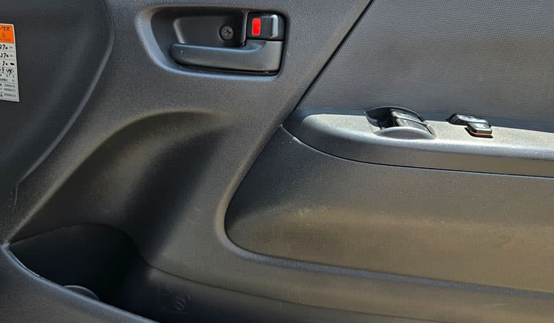 2012 Toyota Regius Van DX image-9