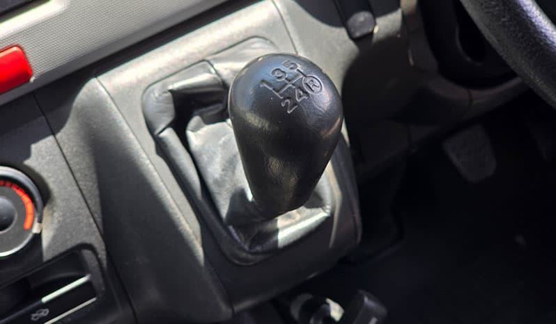 2012 Toyota Regius Van DX image-10
