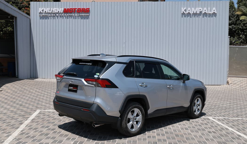 2020 Toyota RAV4 image-15
