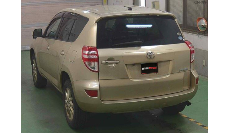 2011 Toyota RAV4 image-4
