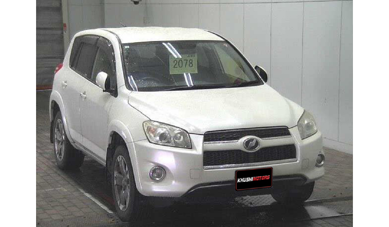 2015 Toyota RAV4 image-1