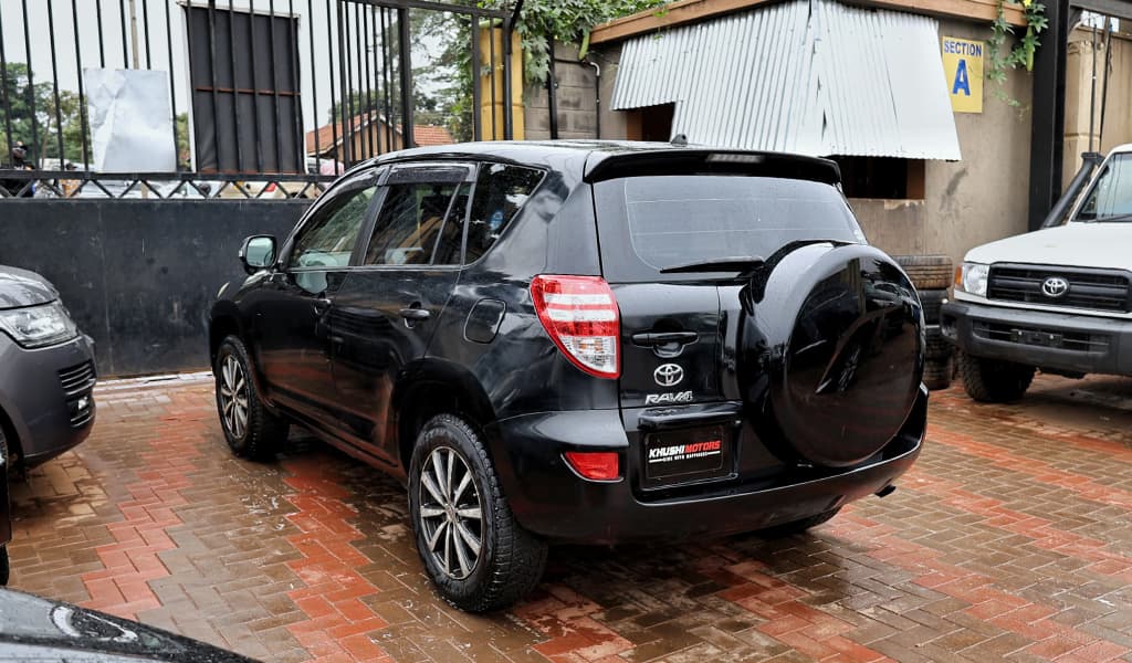 2012 Toyota RAV4 image-10