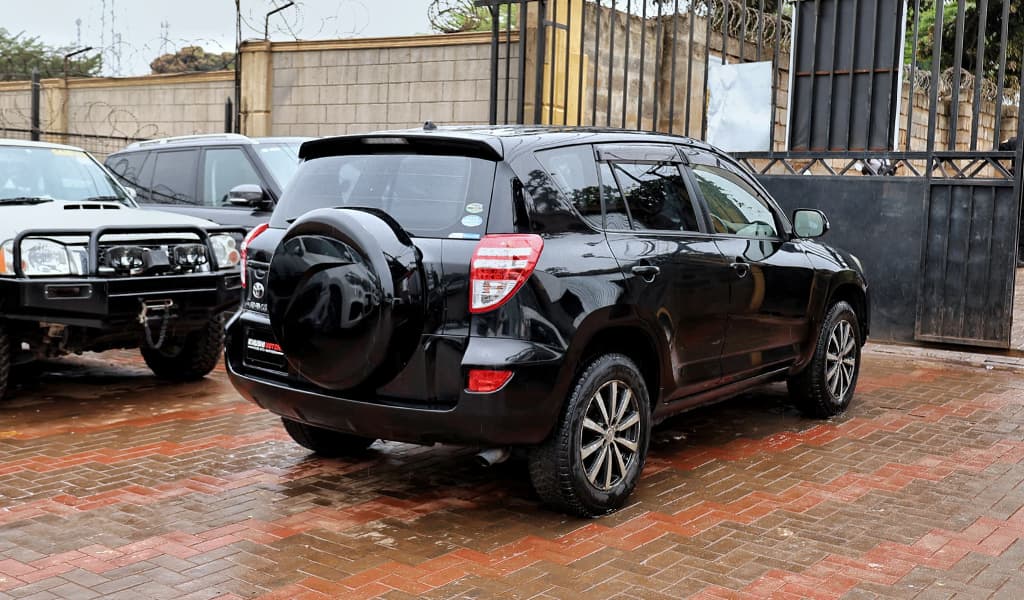 2012 Toyota RAV4 image-11