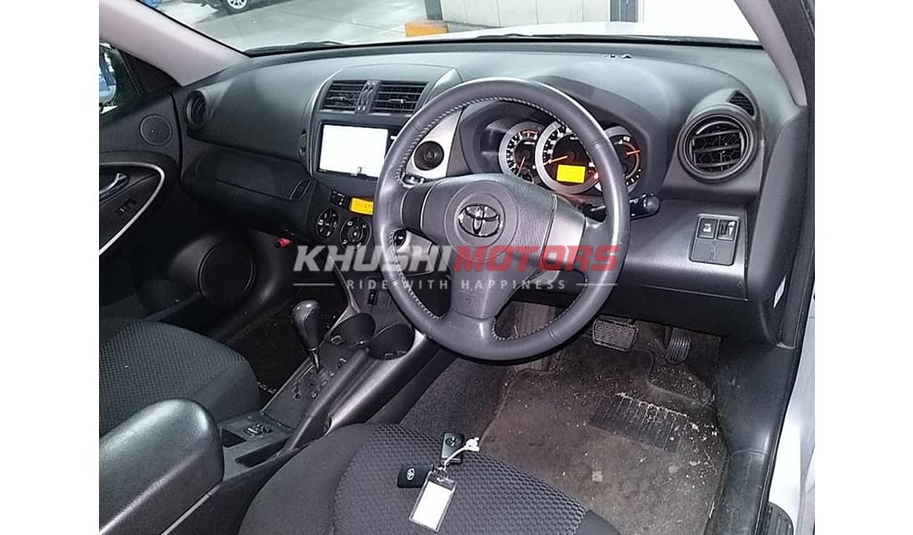 2012 Toyota RAV4 image-5
