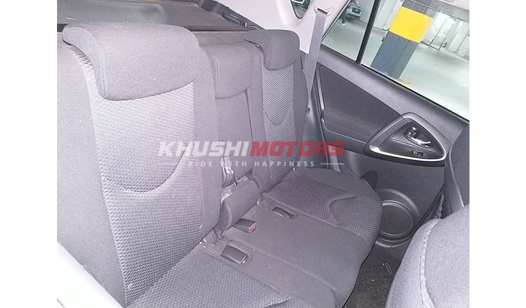 2012 Toyota RAV4 image-6