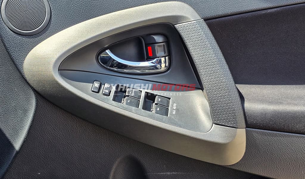 2012 Toyota RAV4 image-15