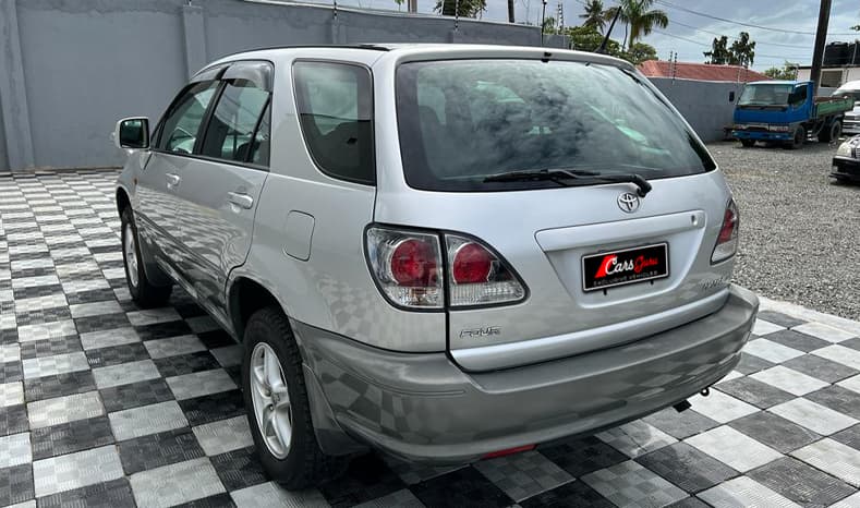 2001 Toyota Harrier image-5