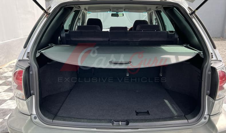 2001 Toyota Harrier image-7