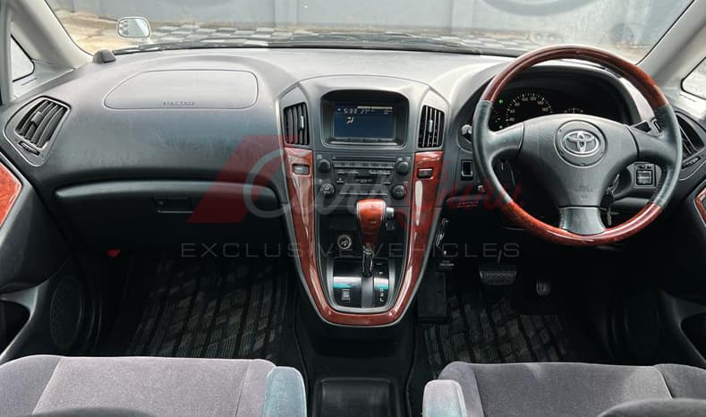 2001 Toyota Harrier image-11