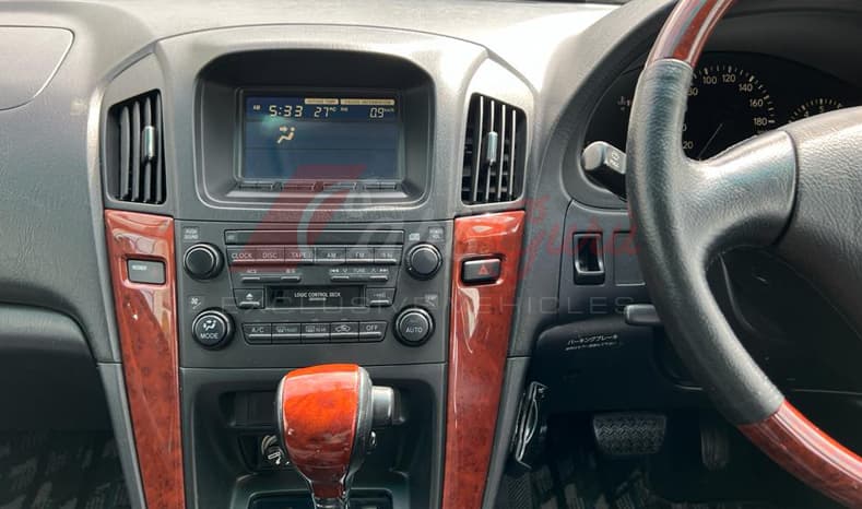 2001 Toyota Harrier image-14