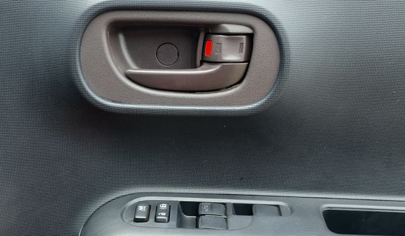 2012 Toyota Porte image-15