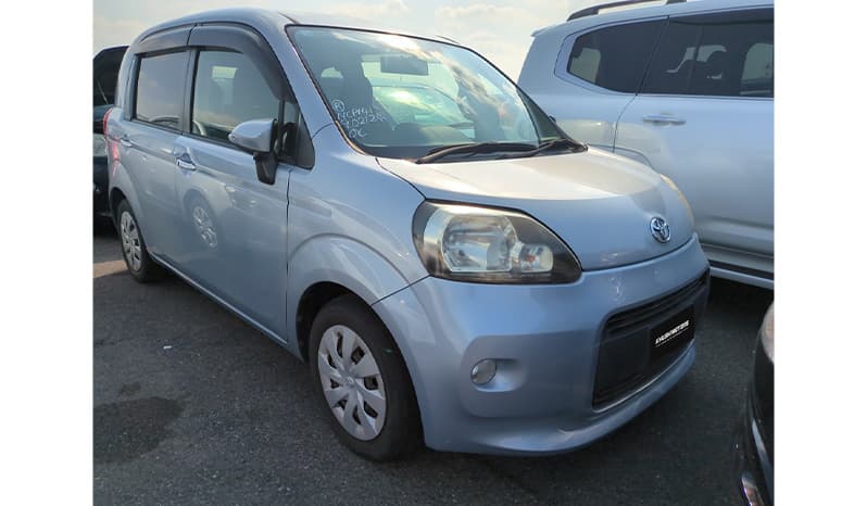 2012 Toyota Porte image-1