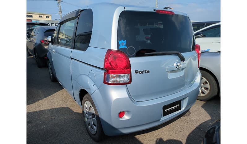 2012 Toyota Porte image-2