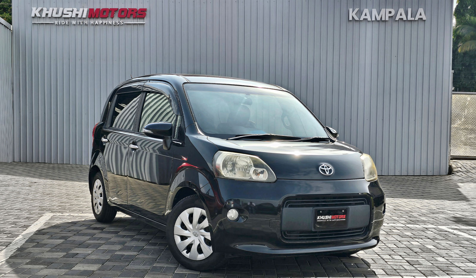 2012 Toyota Porte G image-1