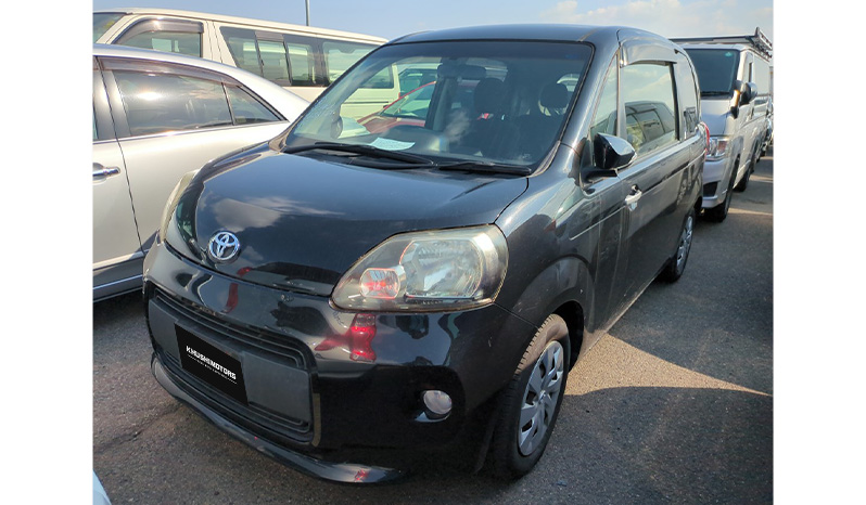 2012 Toyota Porte G image-4