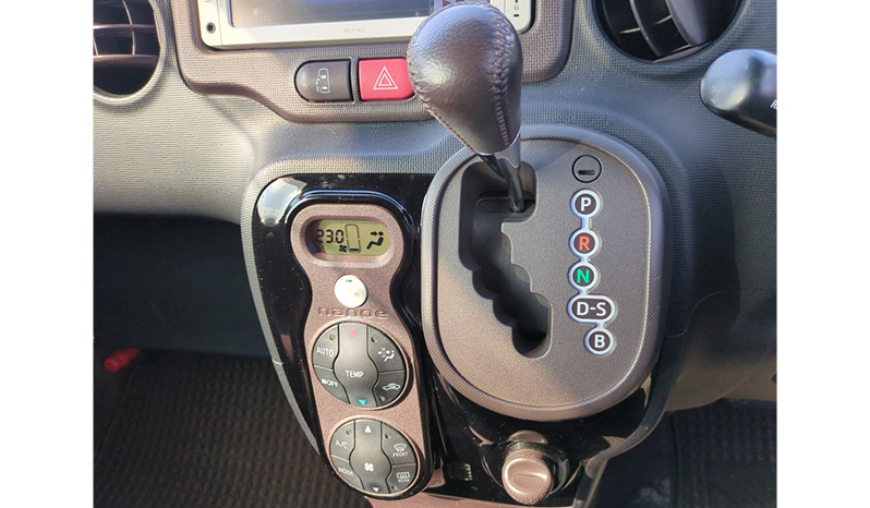 2012 Toyota Porte G image-7